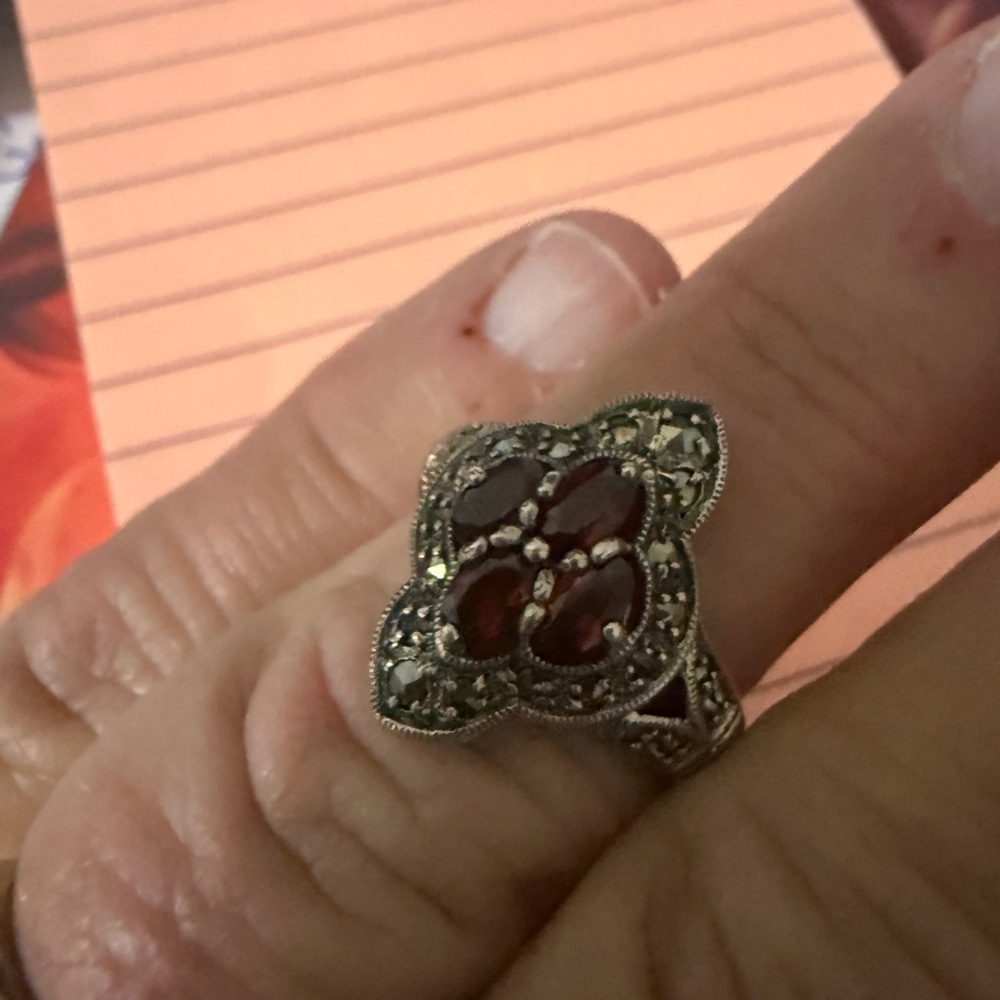 Source Unknown Ornate Silver Ring With Deep Red G… - image 1